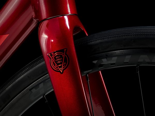 Rower TREK Domane AL 2 58 Crimson to Dark Carmine