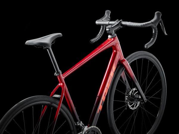 Rower TREK Domane AL 2 58 Crimson to Dark Carmine