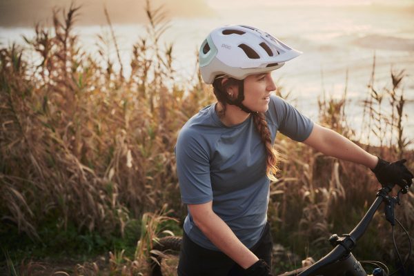 Kask POC AXION SPIN 10732_1022 roz. M/L
