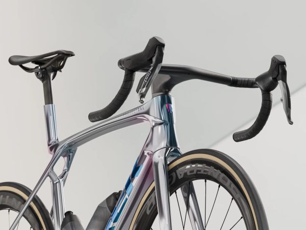 Rower TREK MADONE SLR 9 Gen.8 rozm.L Interstellar