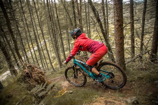 Szorty ENDURA Wms SingleTrack Lite Short II BK.S