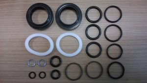 Uszczelki Rock Shox AM FORK PIKE solo AIR